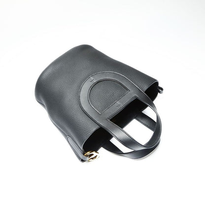 Hermes Handbag in the Loop 18