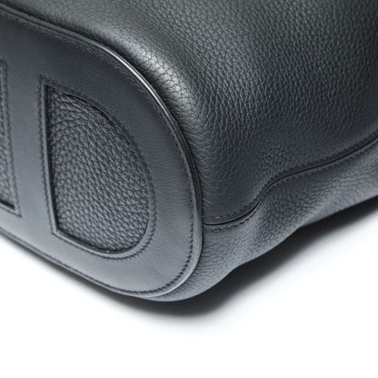 Hermes Handbag in the Loop 18