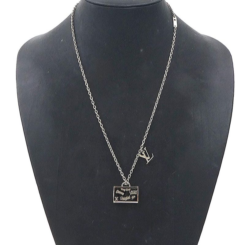 Louis Vuitton Locket Pendant Necklace Collier LV Aloha Case