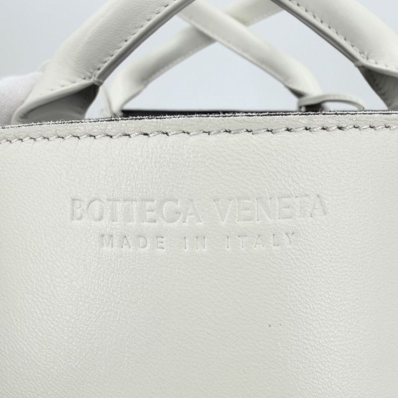 Bottega Veneta Handbag Maxi Intrecciato Small Arcotto Tote