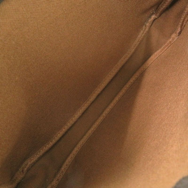 Louis Vuitton Pochette Monogram LV
