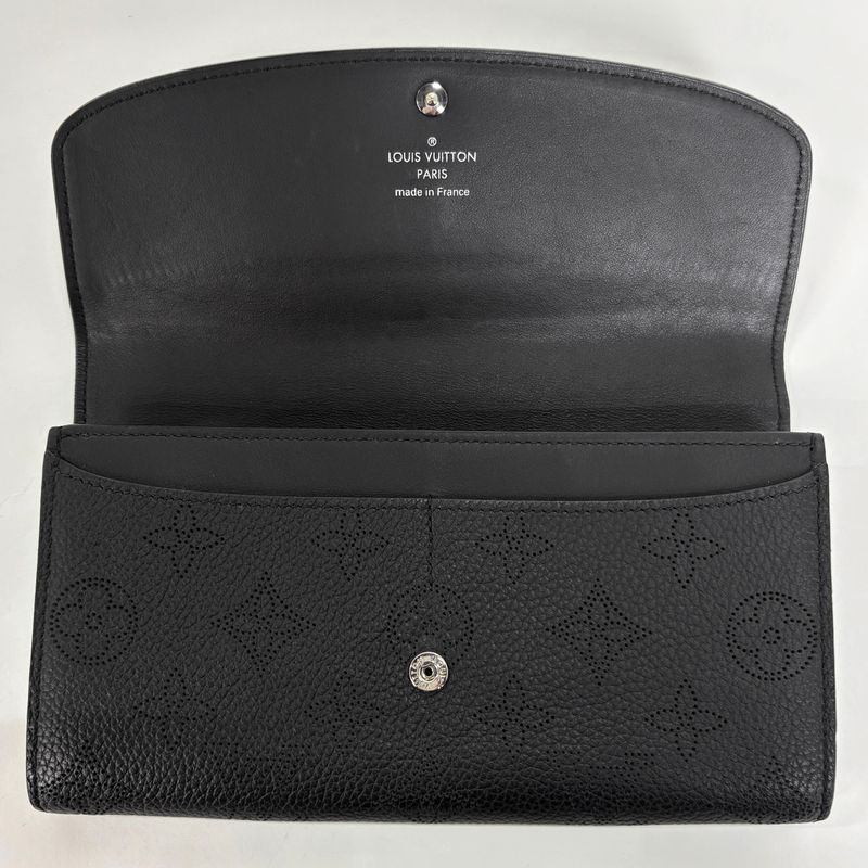 Louis Vuitton Portefeuille Iris Bifold Long Wallet Monogram Mahina Noir Black