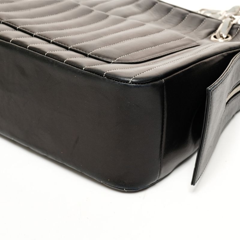 Chanel Shoulder Bag Lambskin Chain Torn Inside