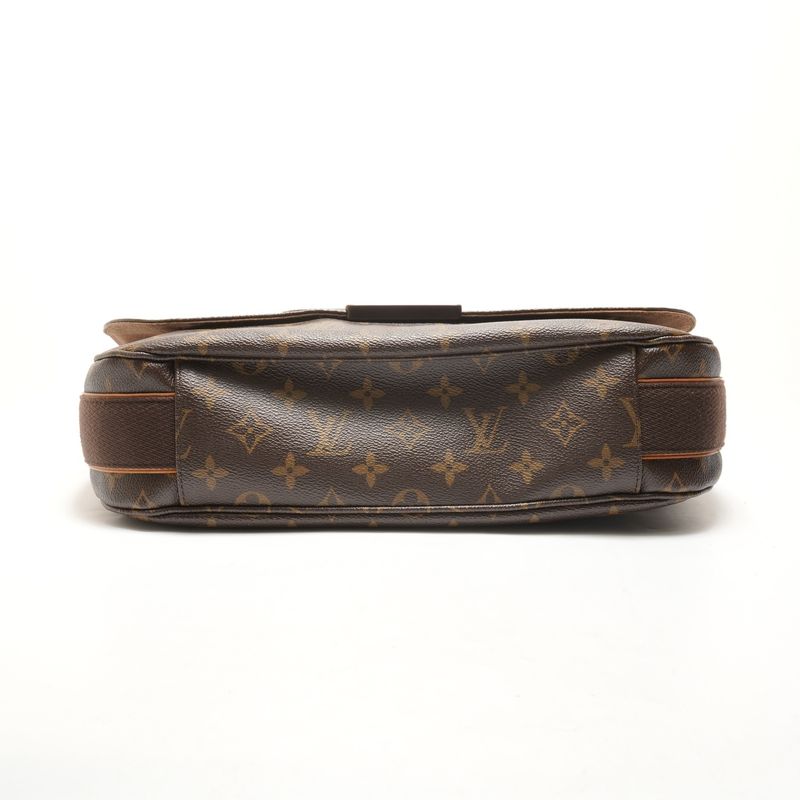 Louis Vuitton Shoulder Bag Monogram Messenger Boble MM