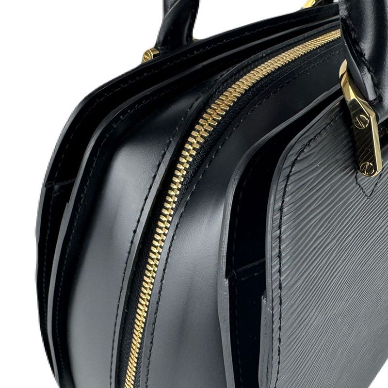 Louis Vuitton Handbag Pont Neuf