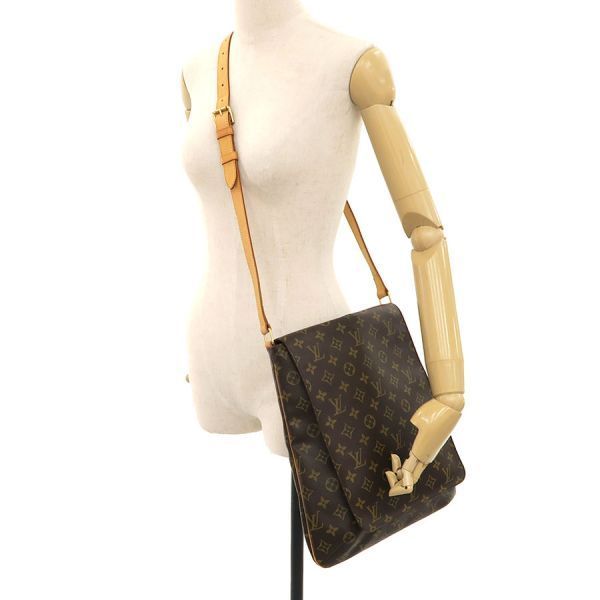 Louis Vuitton Monogram Musette Canvas Leather