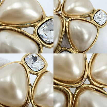 Chanel Brooch CC Logo Coco Rhinestone Fake