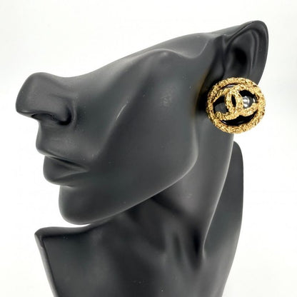 Chanel Earrings Round Vintage CC Logo Magma