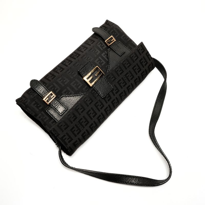 Fendi Shoulder Bag Zucchino Logo Gold