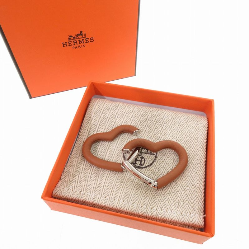Hermes Coeur du Faubourg Earrings Voswift Palladium Gold