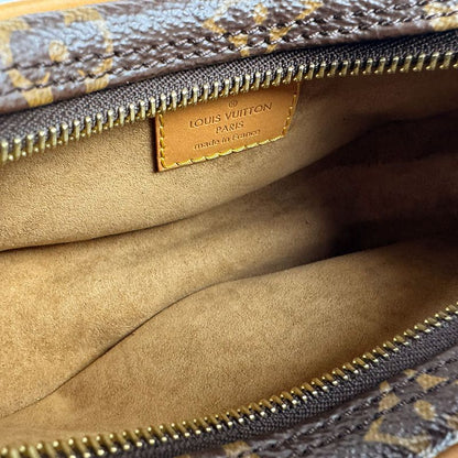 Louis Vuitton Shoulder Bag Monogram Loop