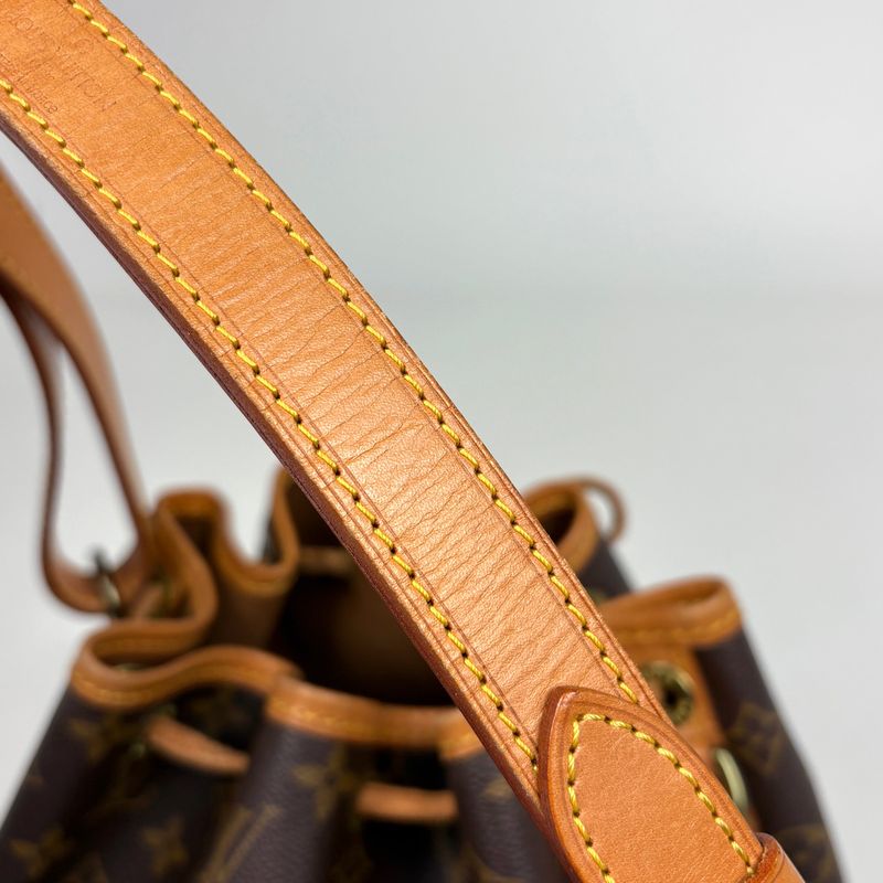 Louis Vuitton Petit Noe One Shoulder Drawstring Shape Bag Monogram