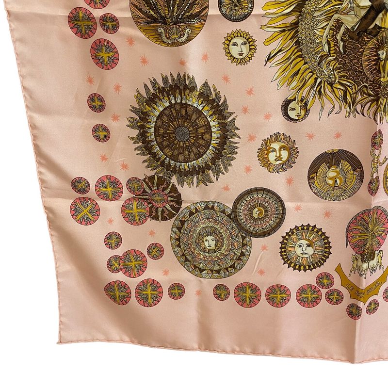 Hermes Carre 90 le Roy Soleil Sun King Scarf Pink