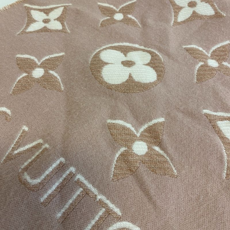 Louis Vuitton Fringe LV Essential Shine Muffler Pink Scarf