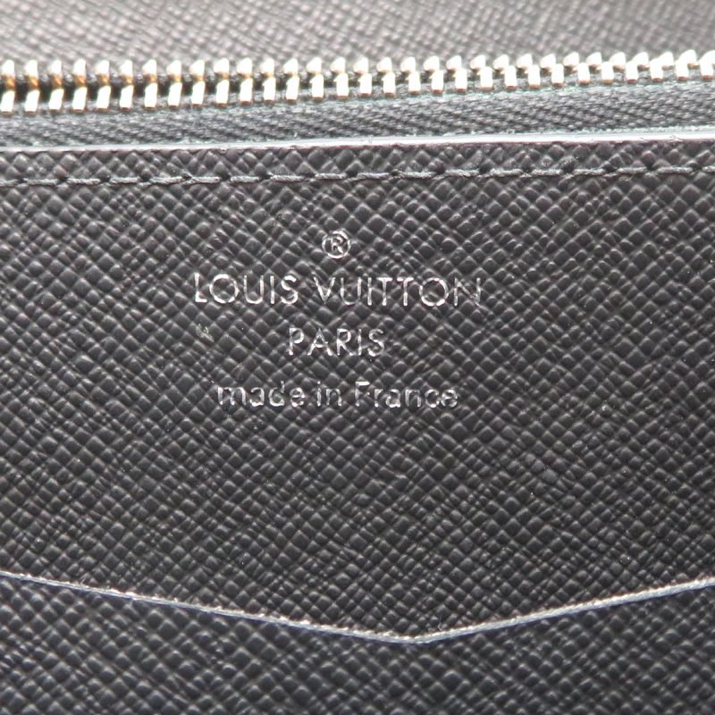 Louis Vuitton Second Bag Black M