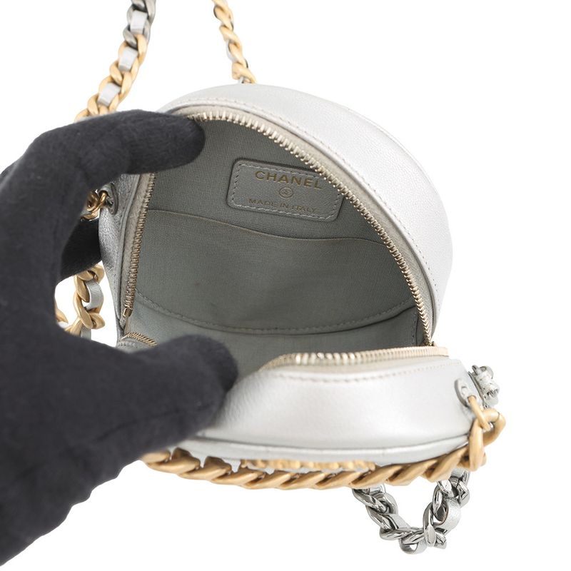 Chanel Chain Shoulder Bag 19 CC Logo Lambskin