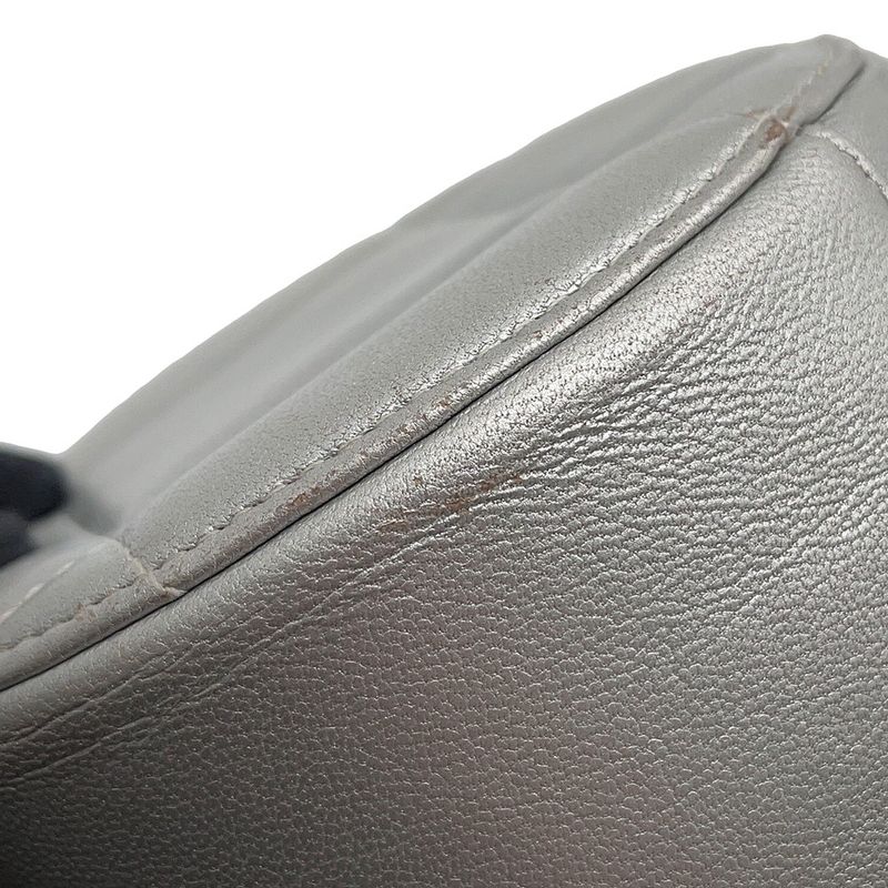 Chanel Chain Shoulder Bag 19 CC Logo Lambskin