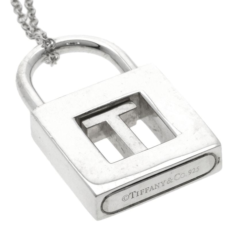 Tiffany & Co. Initial T Cadena Lock Necklace