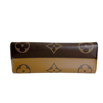 Louis Vuitton Monogram Tote on the Go East West Brown