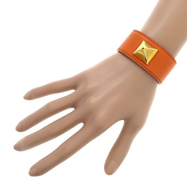 Hermes Medallion Bracelet S From a Leather