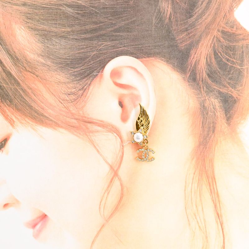 Chanel Earrings Gold