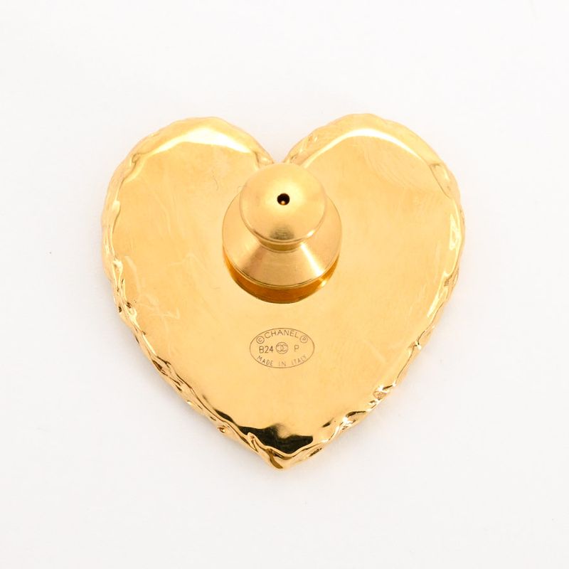 Chanel Brooch Gold