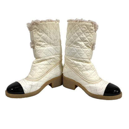 Chanel Quilted Turnlock Boa Shorts 36.5