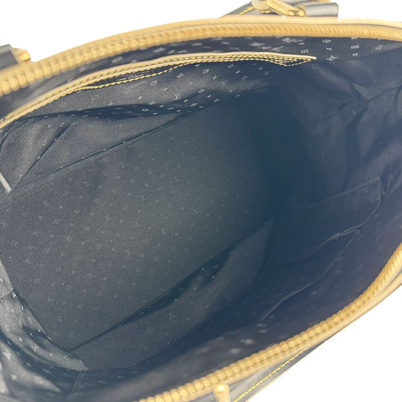 Louis Vuitton Handbag Lockit MM