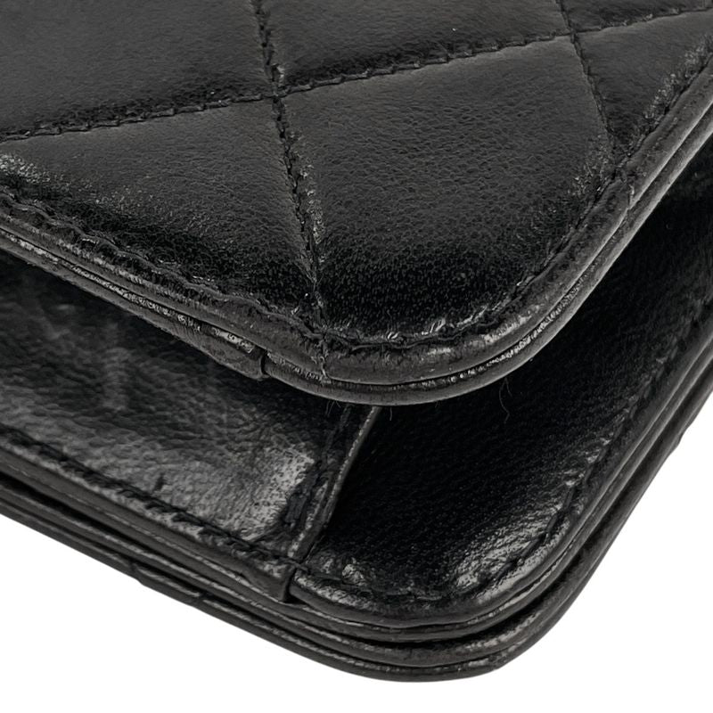 Chanel CC Logo Chain Shoulder Bag Quilted Push Lock Leather