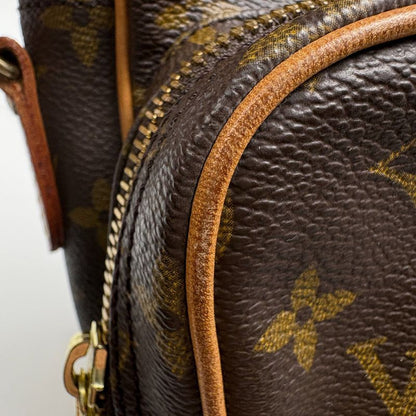 Louis Vuitton Amazon Crossbody Shoulder Bag Monogram Brown