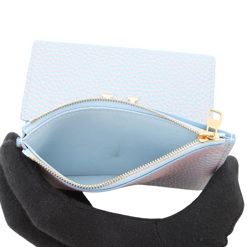 Louis Vuitton Trifold Wallet Taurillon Leather Portefeuille Capucines Compact Lilac