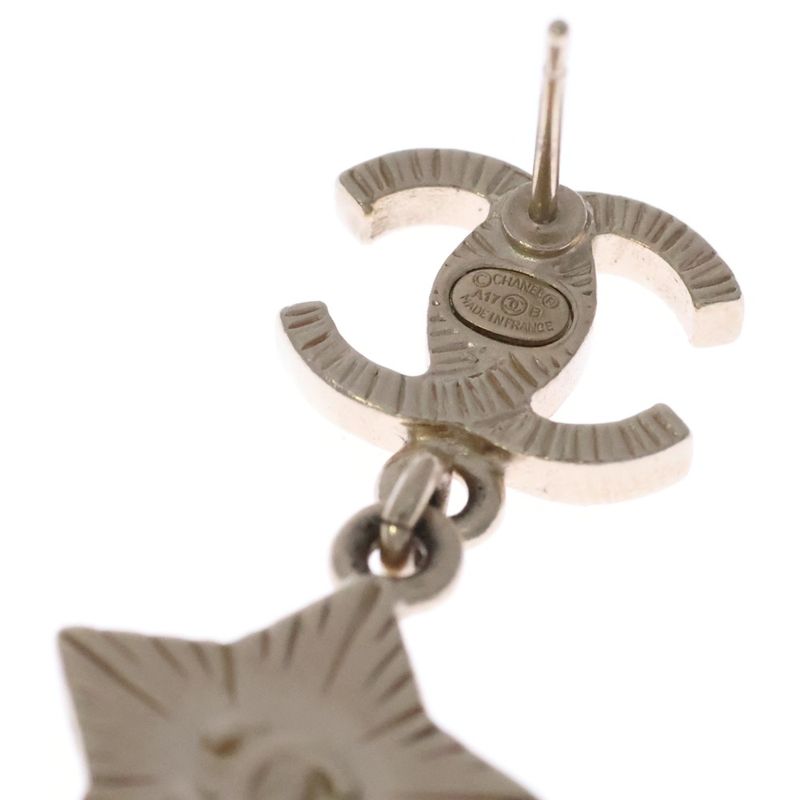 Chanel Star Motif CC Logo Earrings Pearl Gold