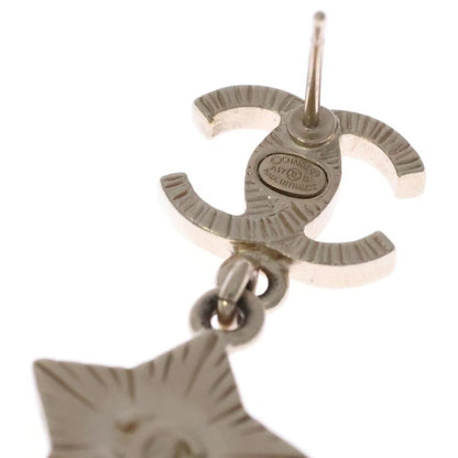Chanel Star Motif CC Logo Earrings Pearl Gold