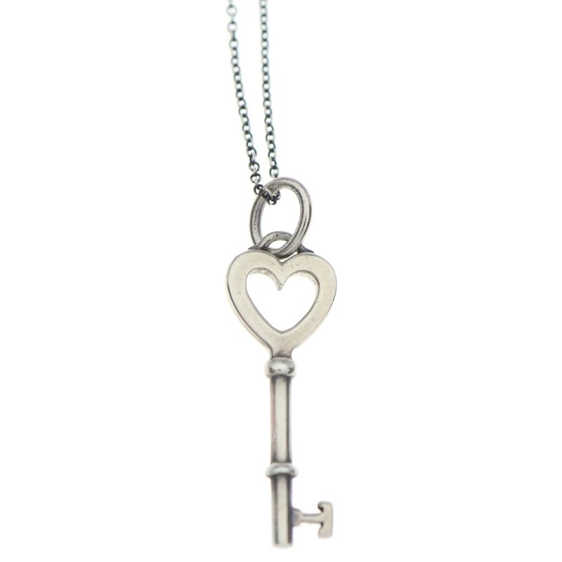 Tiffany & Co. Open Heart Key Necklace Pendant Chain 925 Sterling Silver