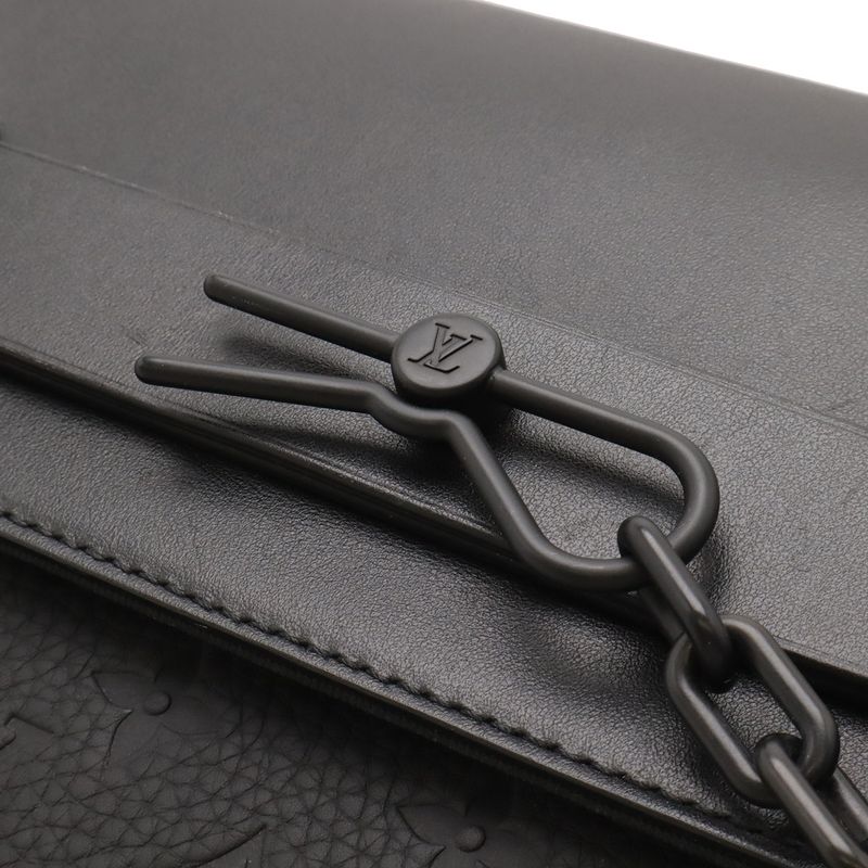Louis Vuitton Monogram Taurillon Pochette Steamer Clutch Noir