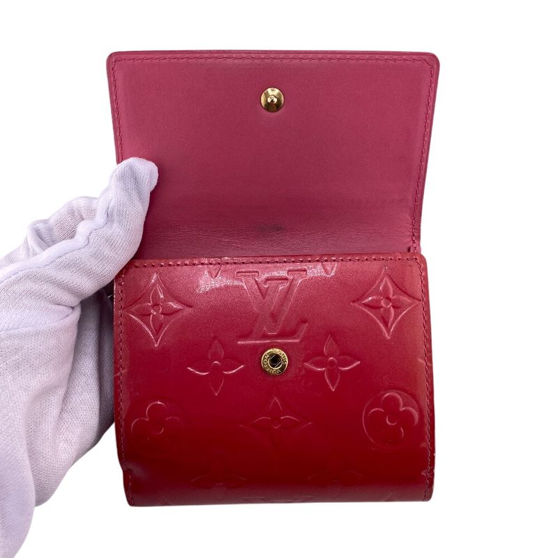 Louis Vuitton Hook Porte Monnaie Billets Cult Cles Trifold Wallet