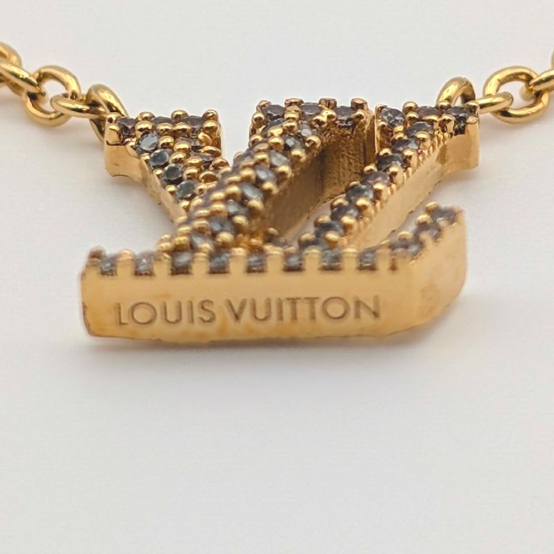 Louis Vuitton Necklace LV Iconic Gold