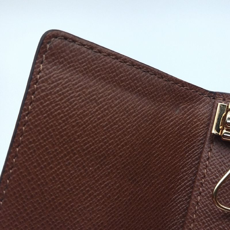 Louis Vuitton Multicles 6 Monogram Handbag