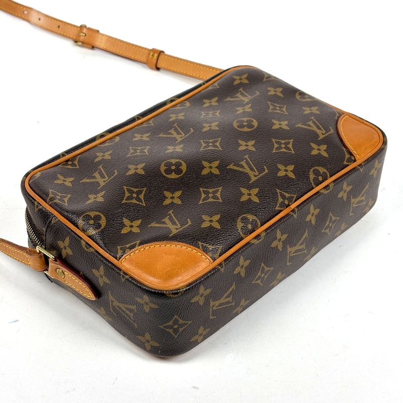 Louis Vuitton Trocadero 27 Crossbody Shoulder Bag Monogram Brown
