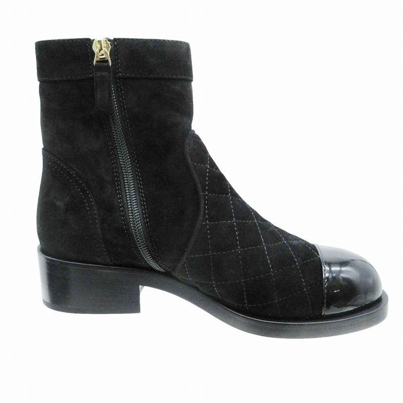 Chanel Suede CC Logo Turnlock Quilted Boots Shoes