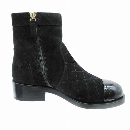 Chanel Suede CC Logo Turnlock Quilted Boots Shoes