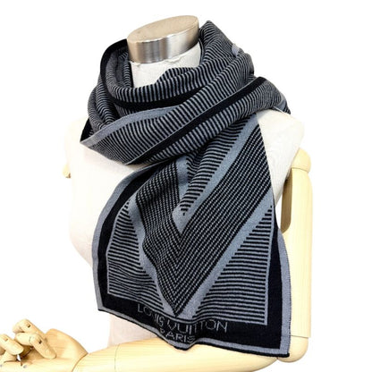 Louis Vuitton Scarf Cashmere Gray