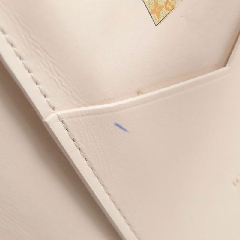 Louis Vuitton Vertical Wallet Long Taurillon