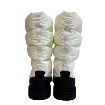 Chanel Snow Boots White