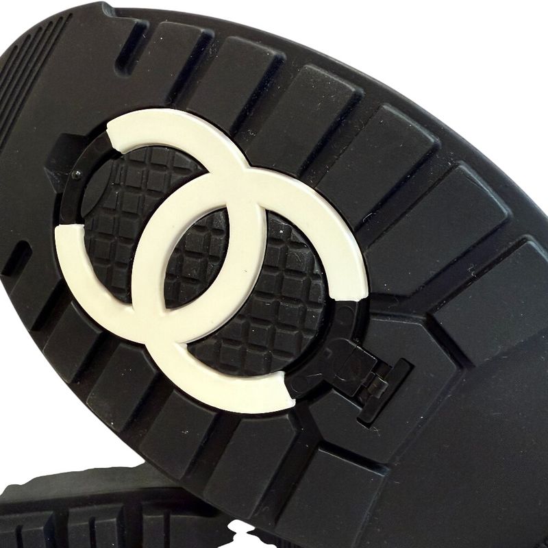 Chanel Snow Boots White