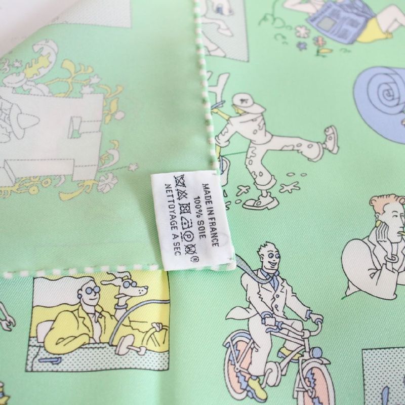 Hermes Carre 70 Scarf Libre Silk Green