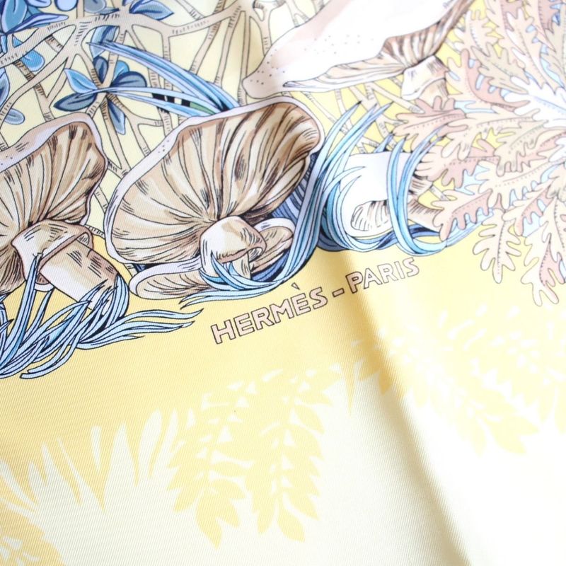 Hermes Carre 90 Scarf L'ile Deserte Human Island Plant Silk Yellow