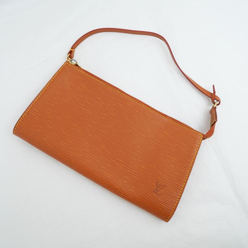 Louis Vuitton Epi Handbag Pochette Accessoire Cipango Gold
