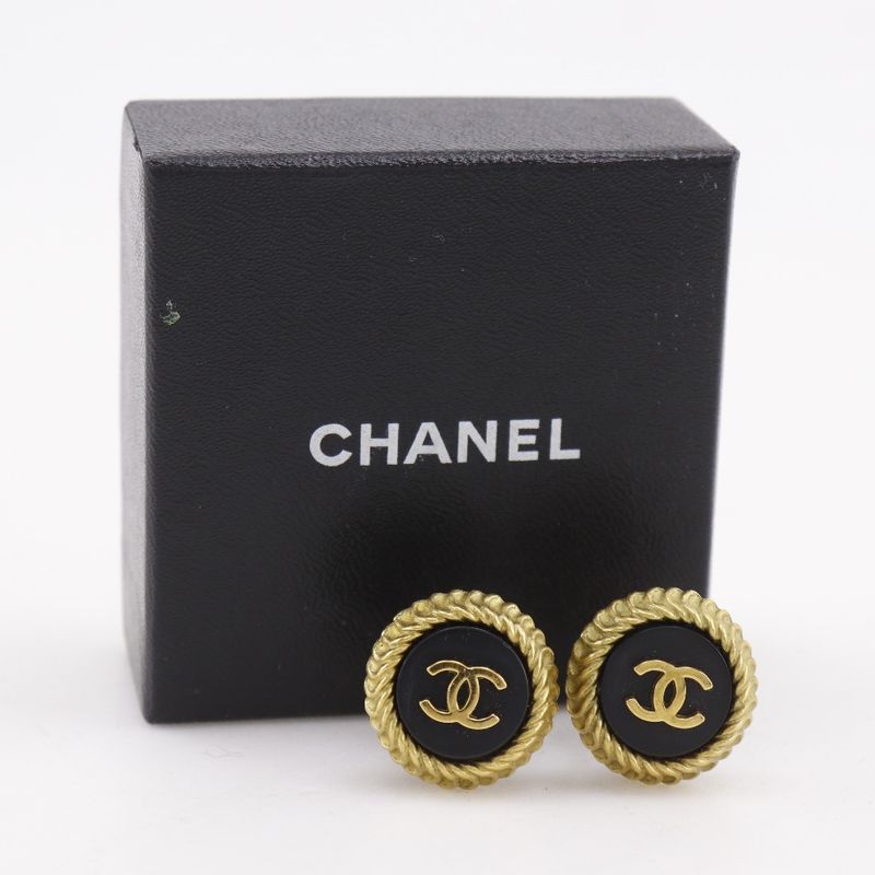 Chanel CC Logo Vintage Gold Plated Black 95C Earrings
