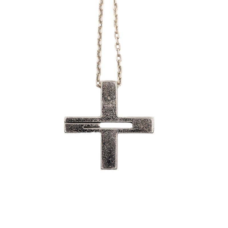 Gucci Cutout Cross Pendant Necklace Silver